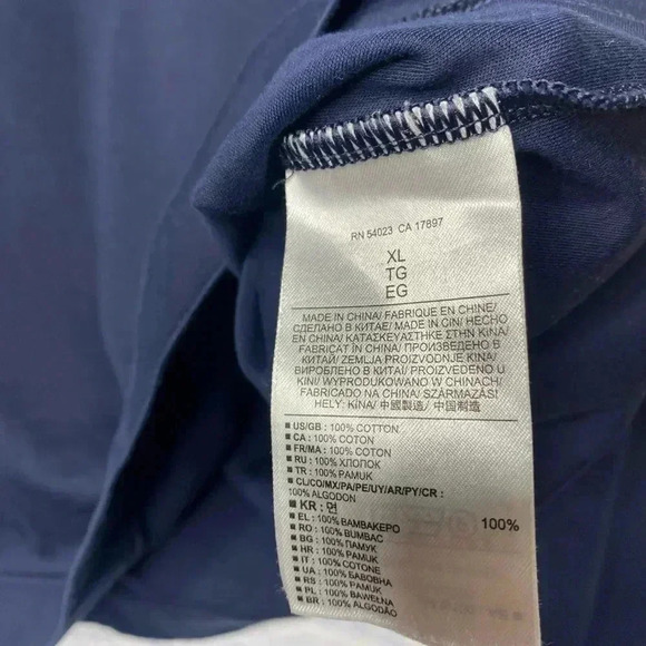 Banana Republic Luxury Touch Men’s Blue Half Zip Pullover Sweatshirt - Picture 4 of 6